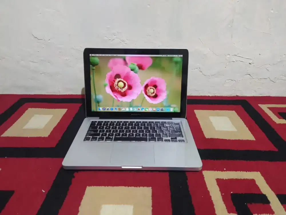 MacBook pro 2011 i5 8/128 SSD Mulus