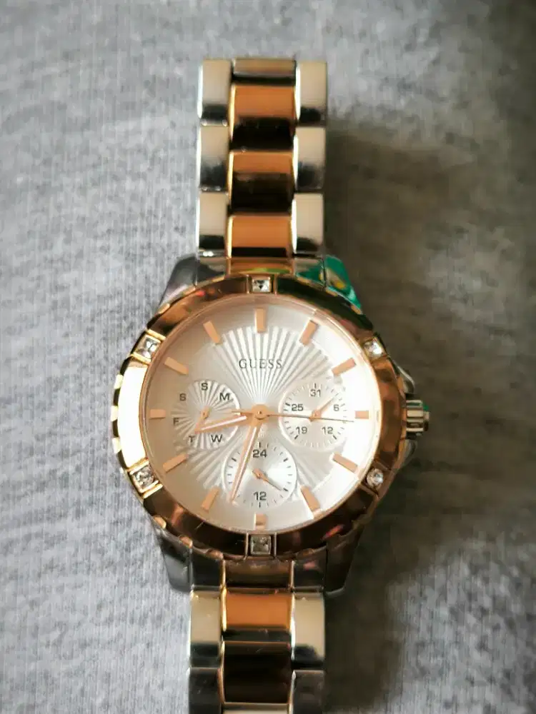 Jam tangan wanita guess W0443L4