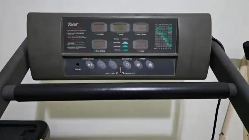 Treadmil listrik merk x2fit