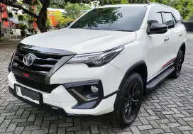 Fortuner 2.4 TRD Sportivo A/T 2019