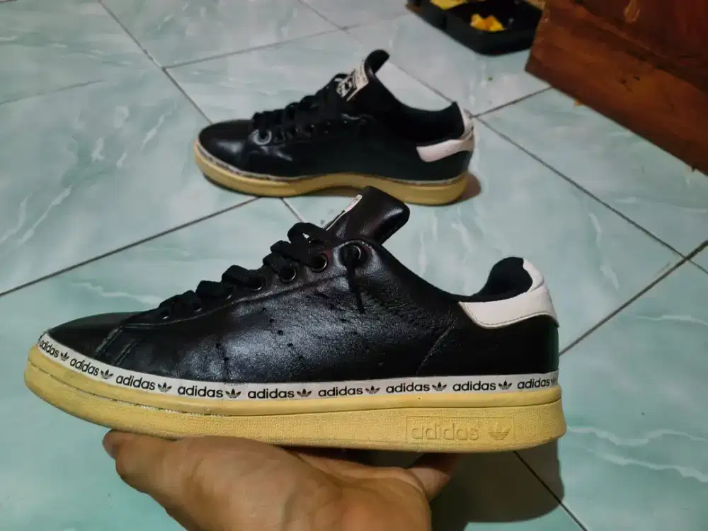 Adidas Stan Smith Kulit size 42⅔ (27cm) Hrg 280rb nett
