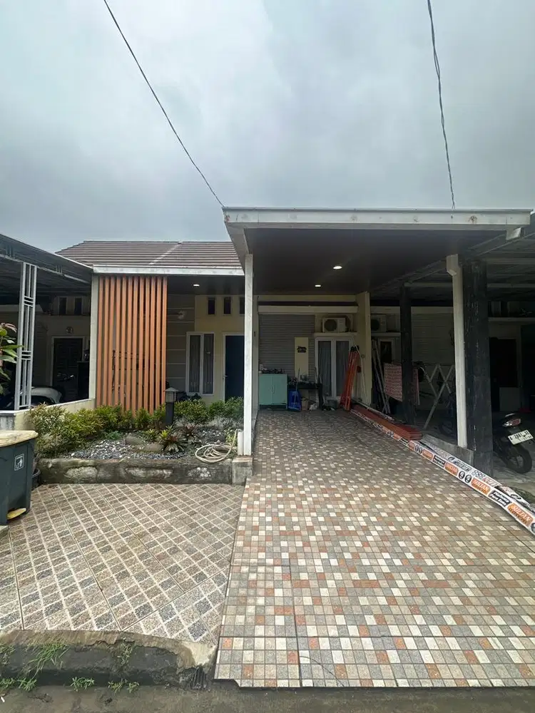 DIJUAL RUMAH VILLA GRAND TOMANG 2