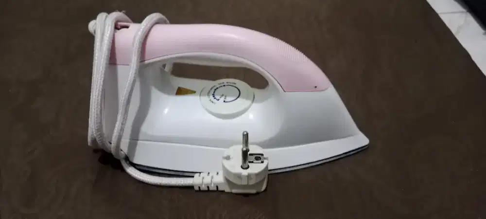 Setrika Miyako Bekas tapi masih mulus