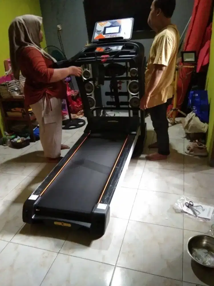 Alat fitness treadmill elektrik tipe tl 126