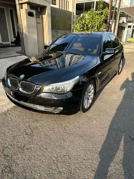 BMW 523i 2007 low km mulus + terawat tgn ke 1 dr baru. Barang simpanan