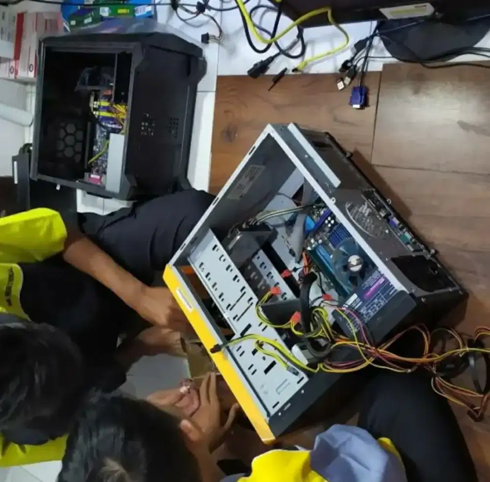 Servis Murah Komputer Laptop CCTV Printer,Kamera Digital ,Maintenan