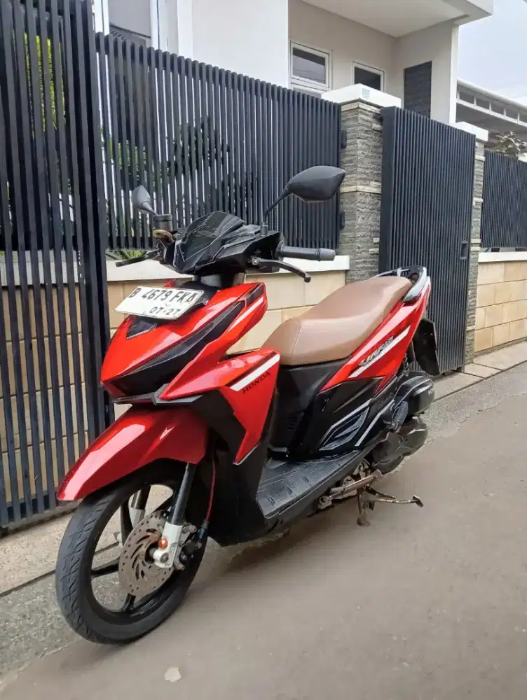 Bissmillah dijual motor Honda Vario LED old 125cc 2017