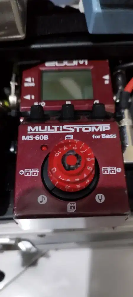 Zoom efek bass multistomp ms-60B