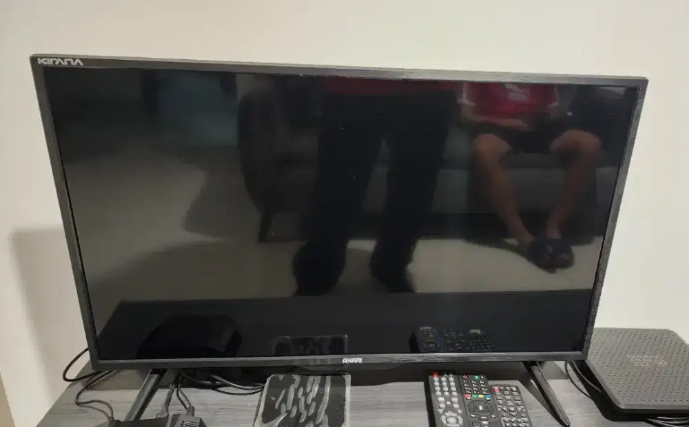 TV Akari 32 Inch LE-32V90
Bagus muluss