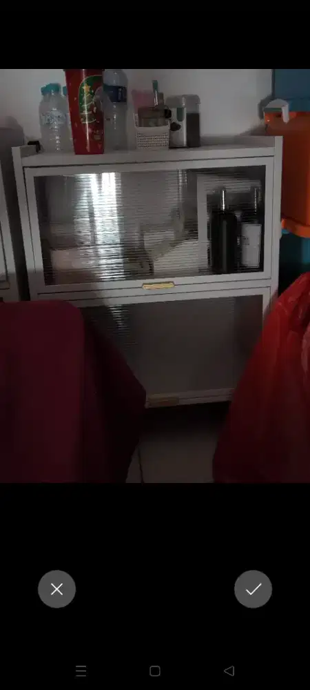 Meja anti karat serbaguna