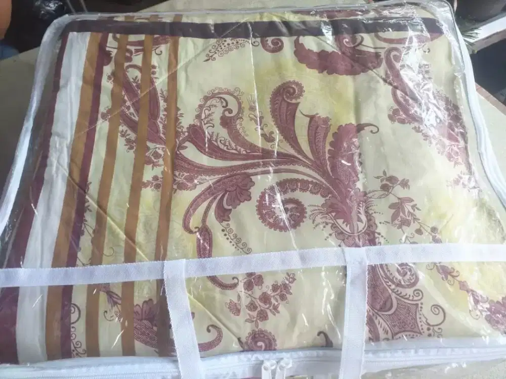 BED COVER Besar Ukuran 210 X 200