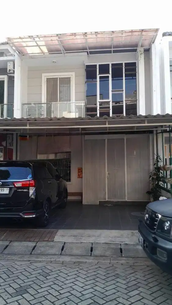 Golf Lake Residence. Rumah 2 lt Siap Huni Dekat Bandara Soetta.