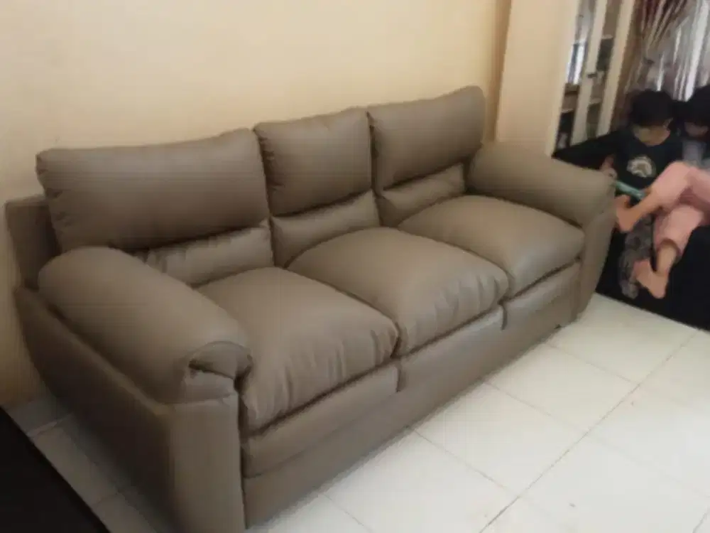 Service sofa melayani sejabodetabek