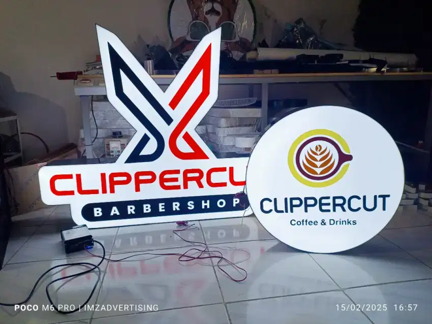 Papan nama toko neonbox
