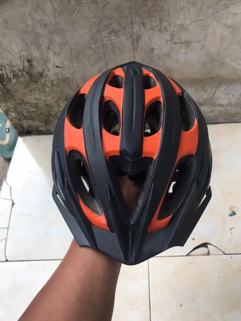 helm sepeda avand 20 size M/L