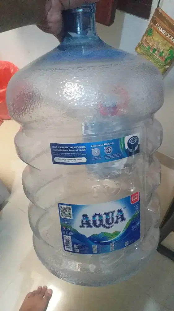 2 buah Galon Aqua 19 liter
