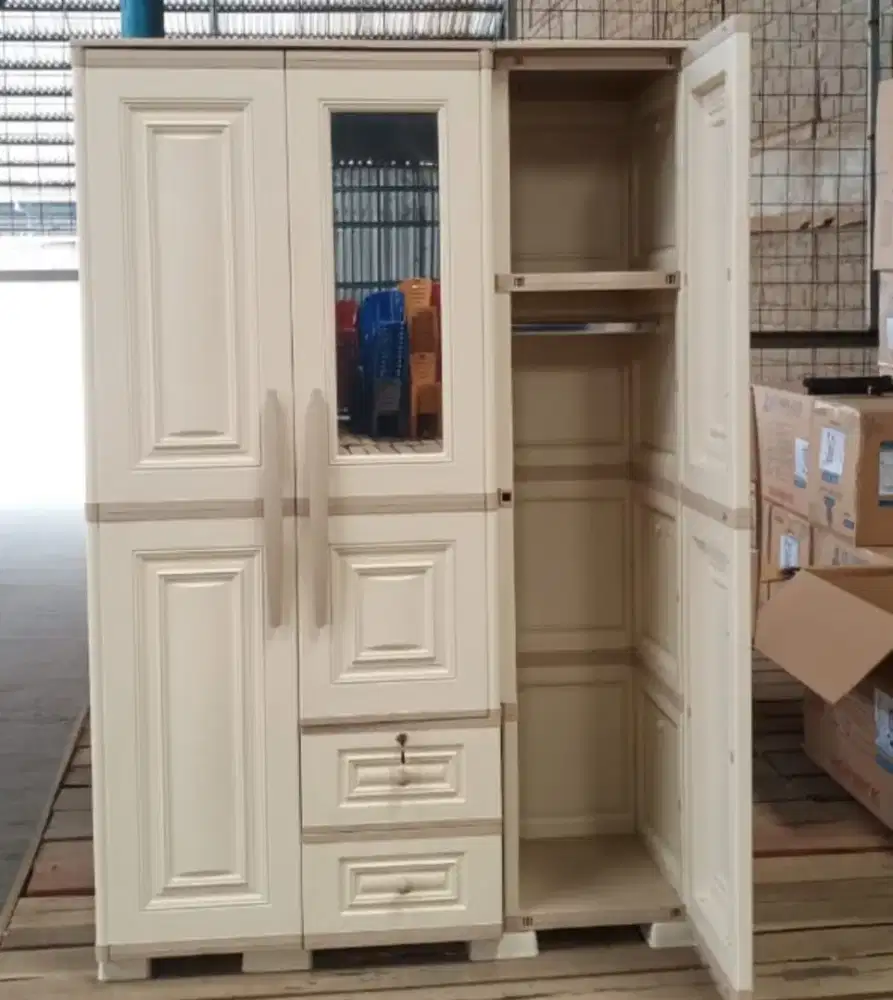 Lemari olymplast 3pintu