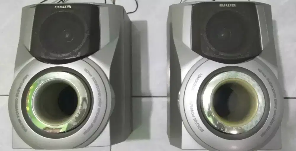 Speaker spiker Aiwa SX-WNS555 minus box