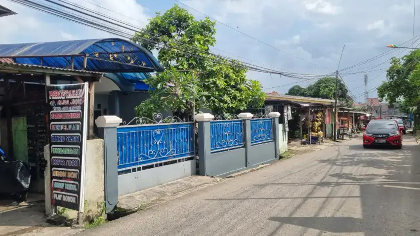 BU, Dijual rumah strategis pinggir jalan, cocok buat usaha