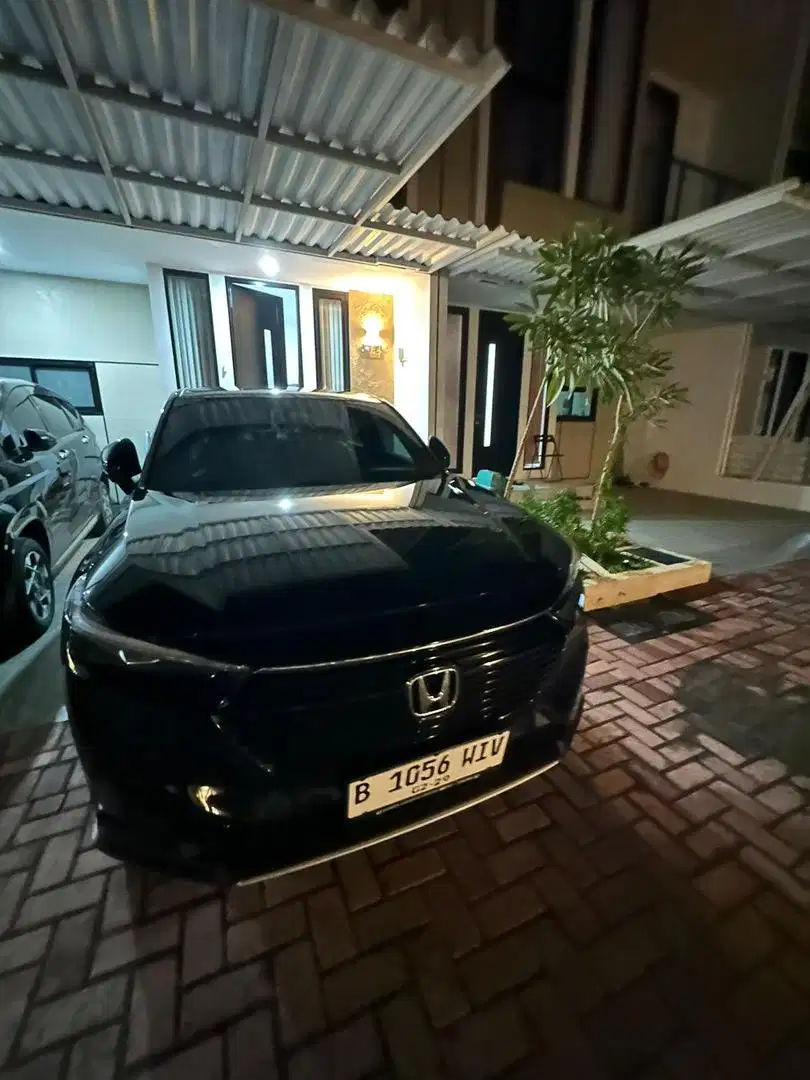 HRV 1,5L SE CVT LIKE NEW