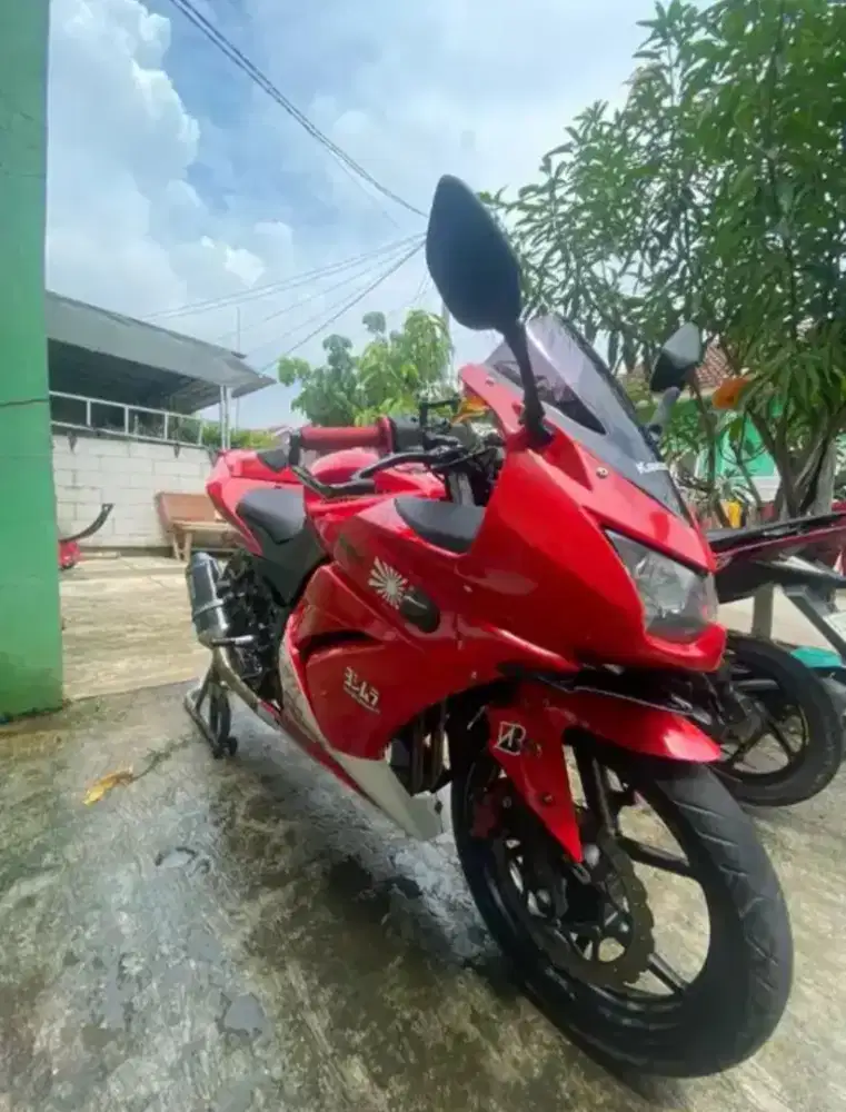 Dijual motor Ninja 250 cc Karbu Pajak Hidup