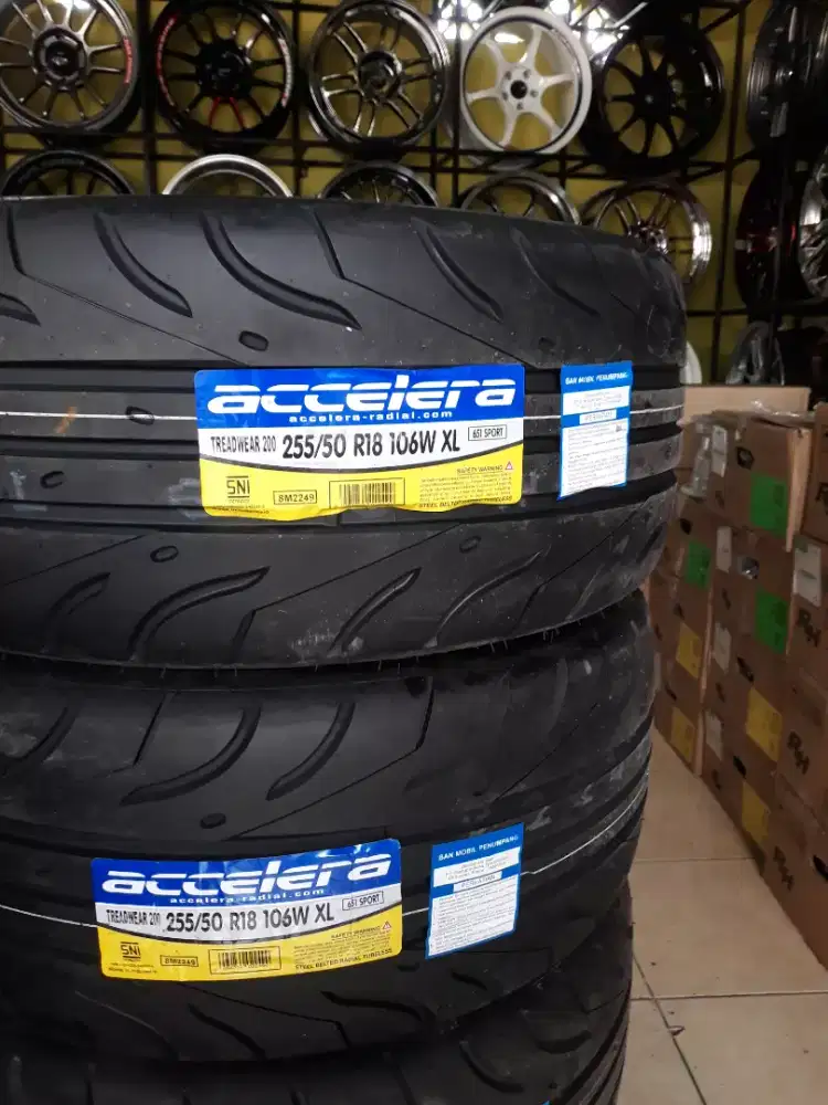 BAN ACCELRA SEMI SLIC 651 SPORT 255-50 R18