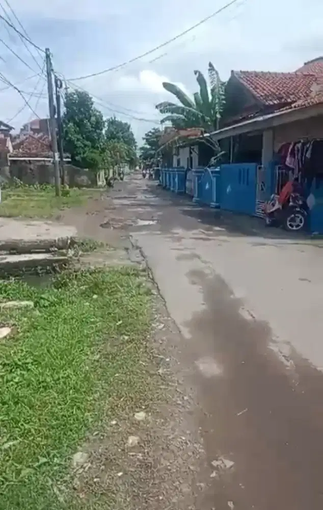 Tanah  kosong  Dekat sekolah AL ijah unyur