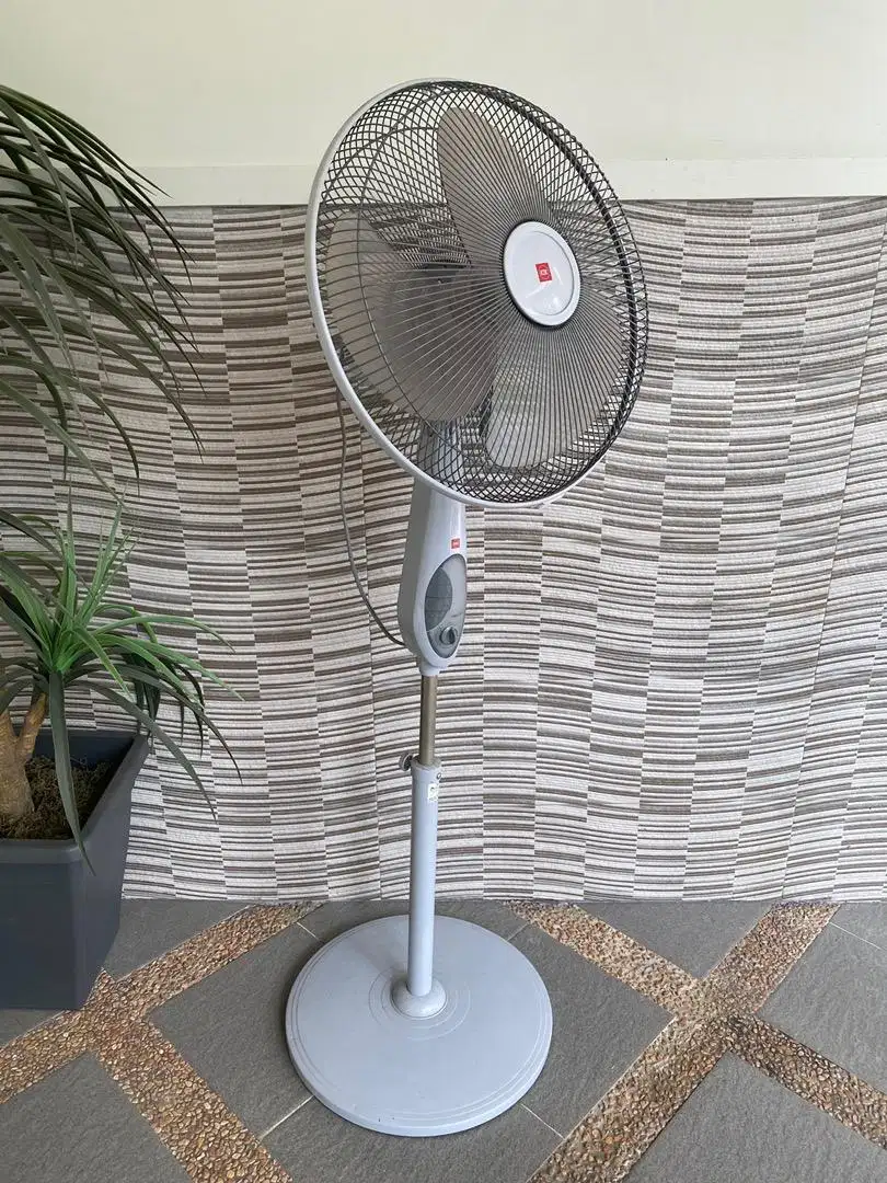 Kipas Angin Berdiri (Stand Fan) KDK WK40X 16 Inch Timer 3 Speed