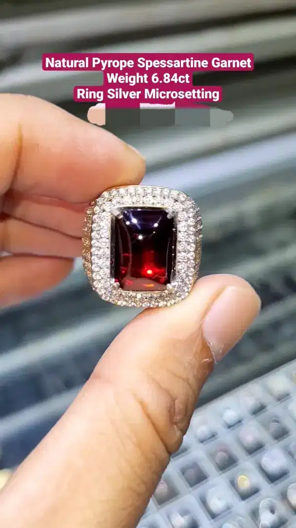 Cincin Permata Pyrope Almandine Garnet