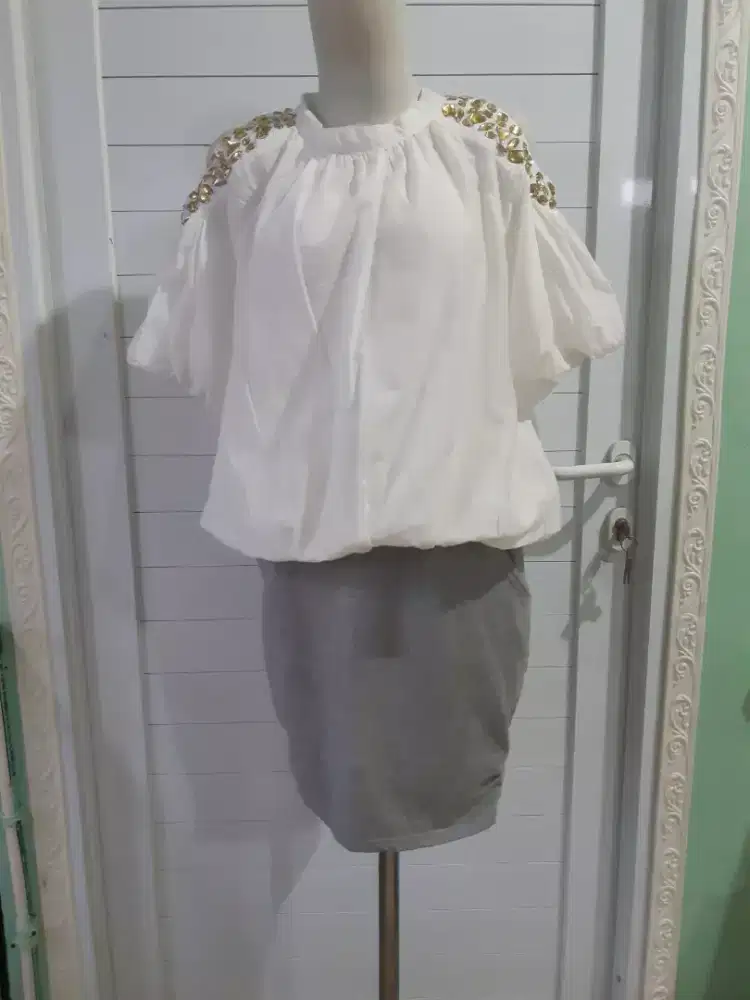 Mini dress off shoulder cantik banano preloved tjap karoeng