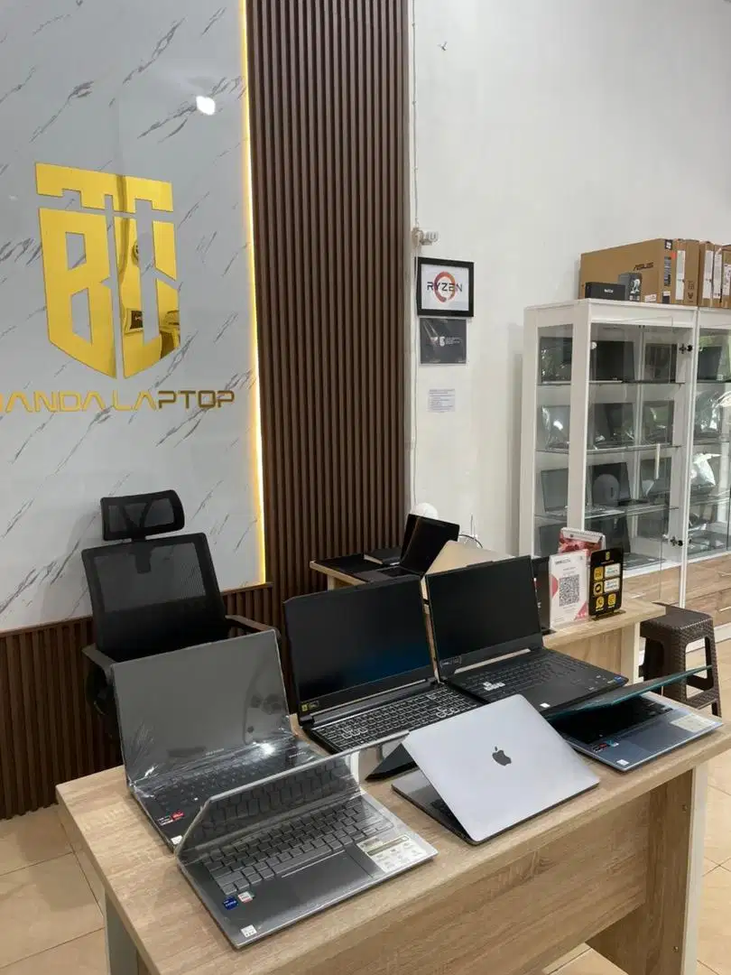 JUAL BELI LAPTOP BARU & BEKAS
