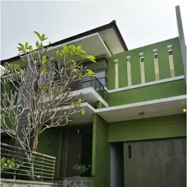 dijual rumah mewah kawasan elite pondok hijau gegerkalong setiabudi