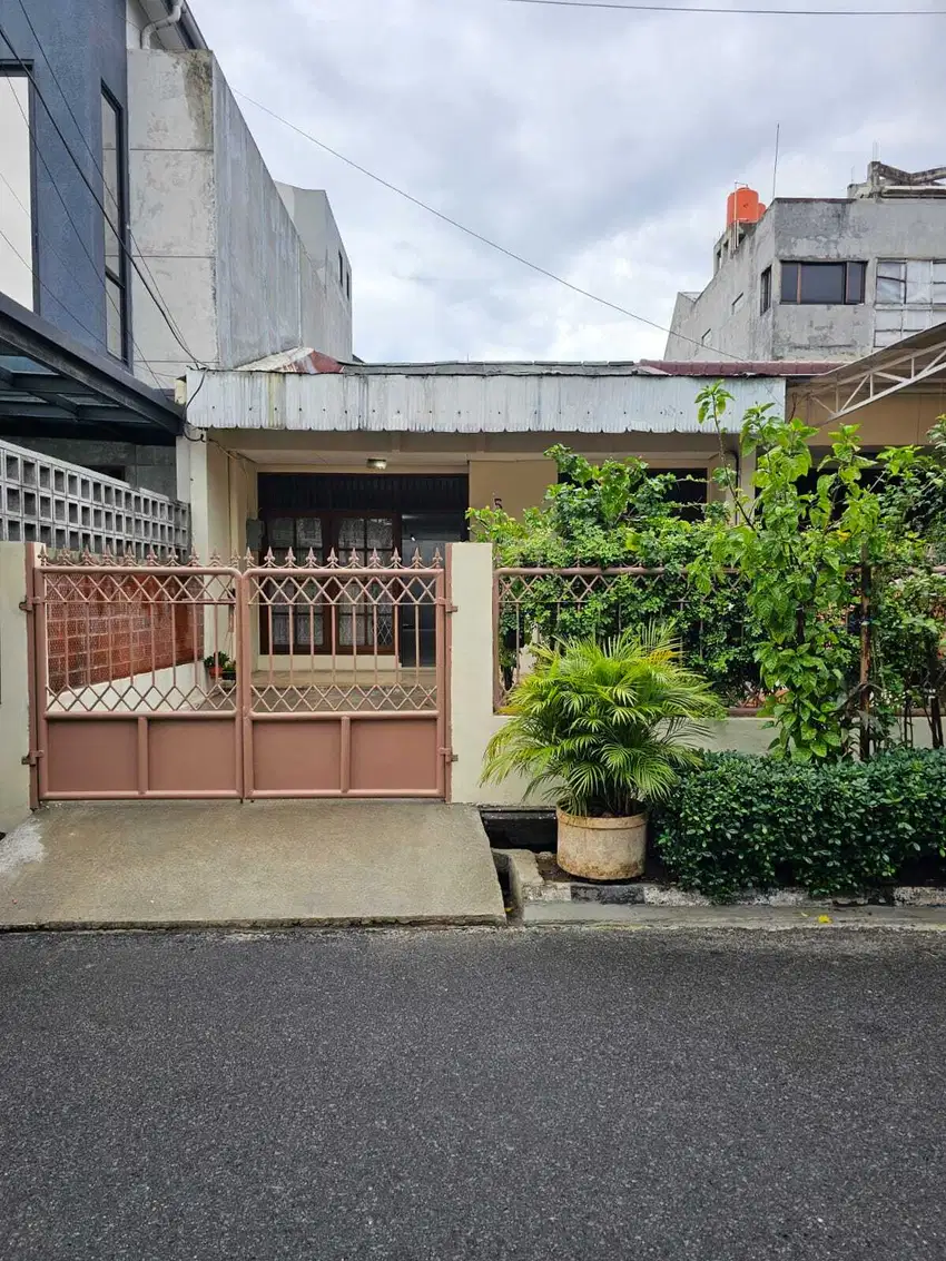 Rumah Tua di Pondok Indah