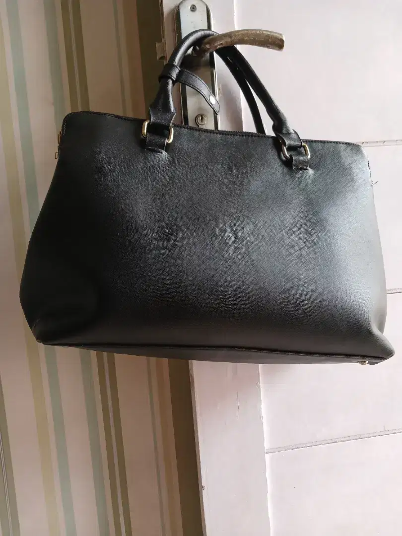 Tas Louis vuitton, Polo dll