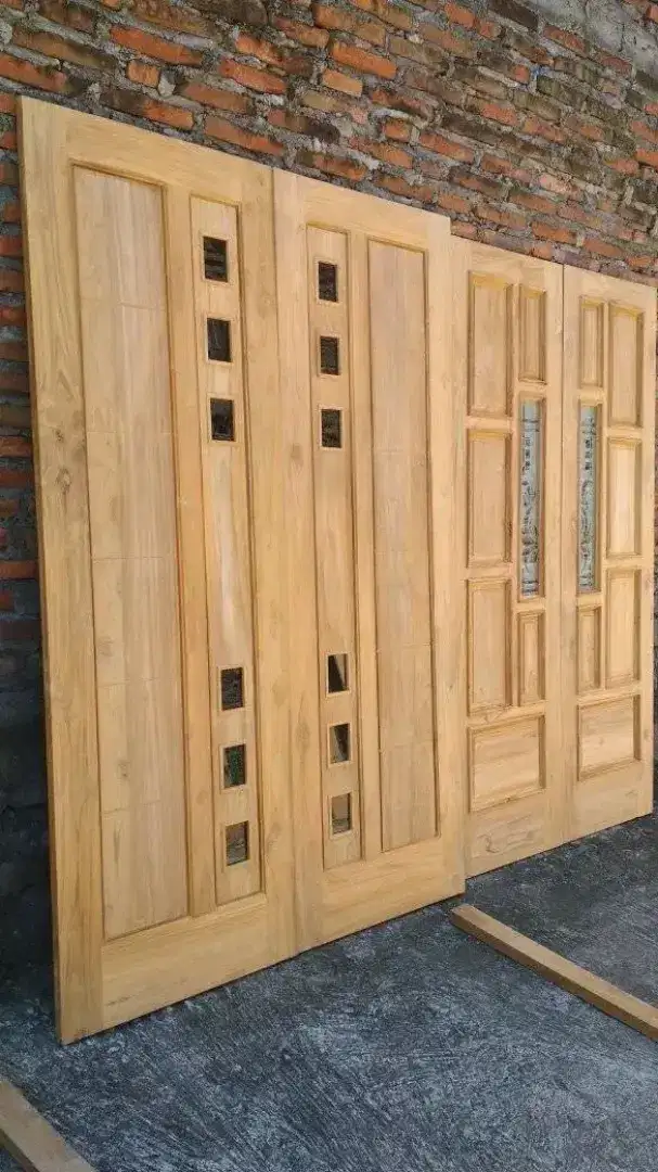 Kusen pintu jati