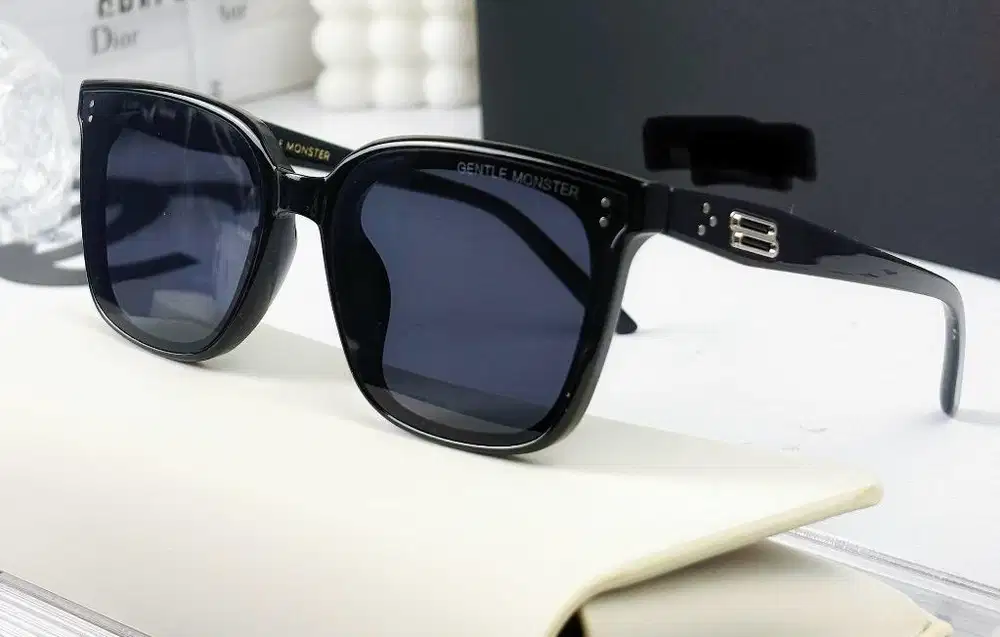 Kacamata hitam hi quality