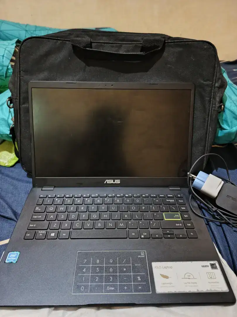 Asus VivoBook E410MA