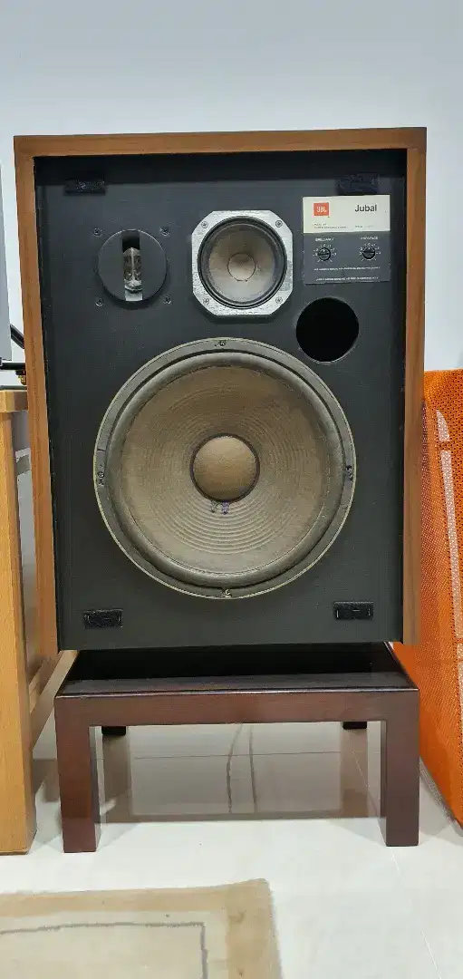 Speaker Legend Vintage L65 JUBAL