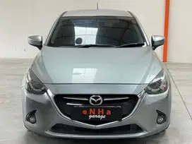 Mazda 2 R Skyactive 2015 Facelift Termurah!