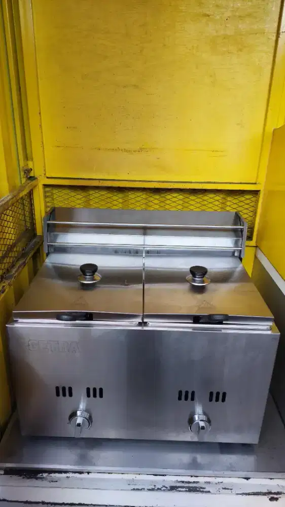 DIJUAL GAS DEEP FRYER GETRA  2 TUNGKU STAINLESS [BEKAS]