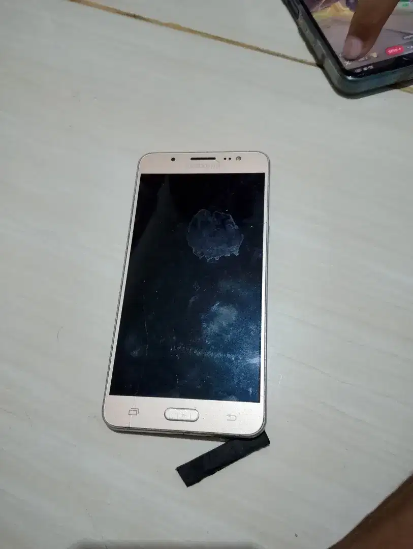 Samsung galaxy j5