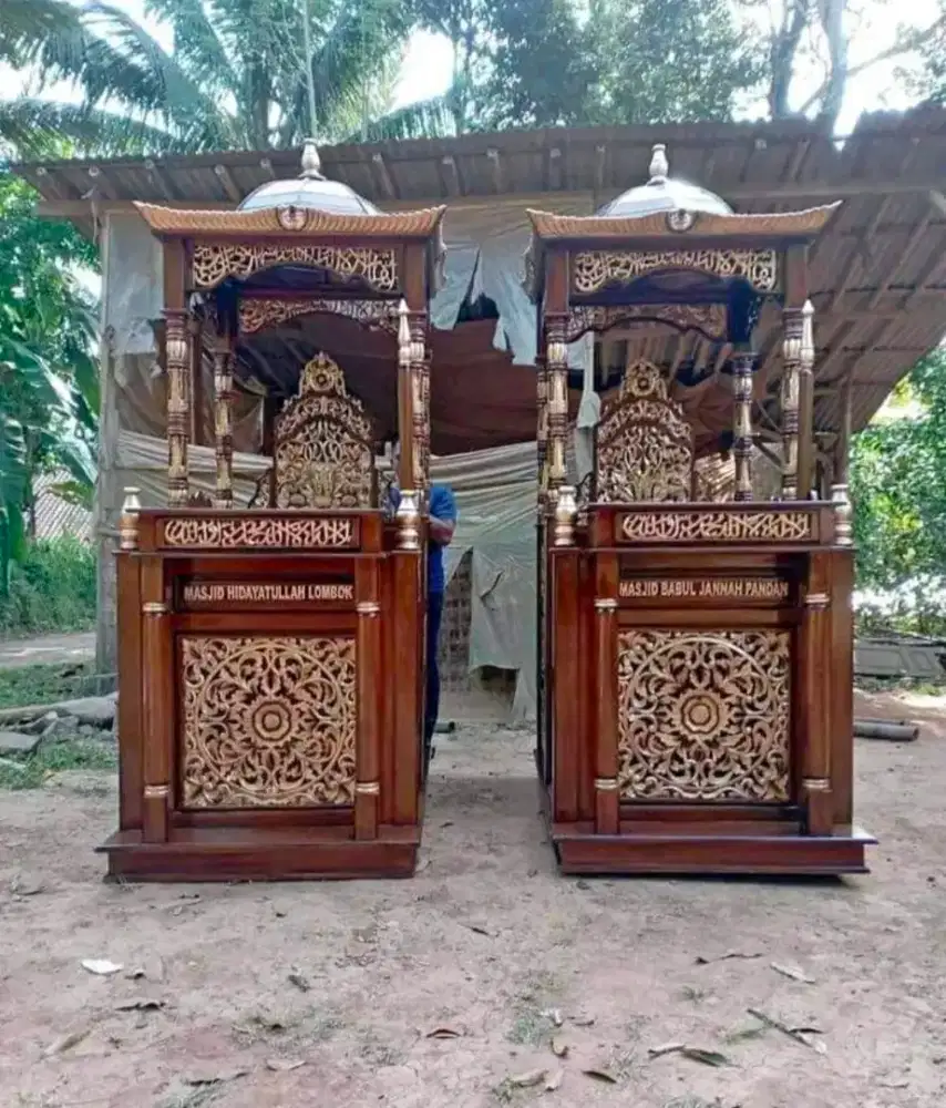 mimbar masjid agung