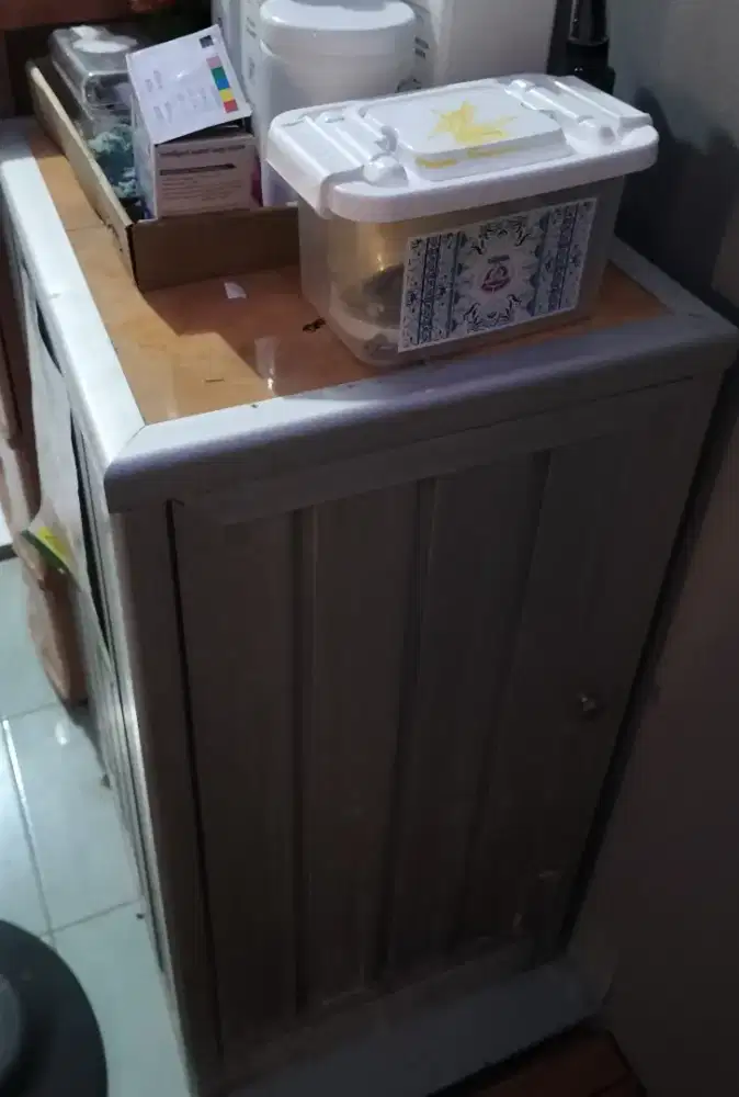 Tempat tabung gas alumunium