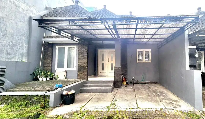 Rumah di Area Cluster Vinolia Candi Panggung Suhat Dkt UB UNISMA