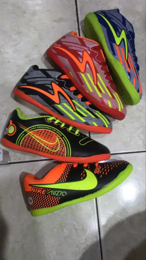 Sepatu futsal anak baru new