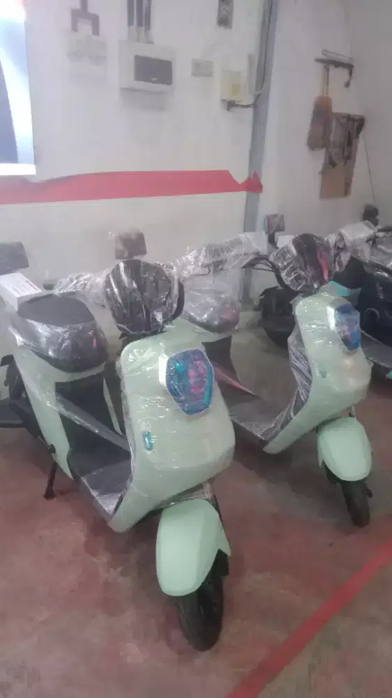 Sepeda Listrik Uwinfly M60