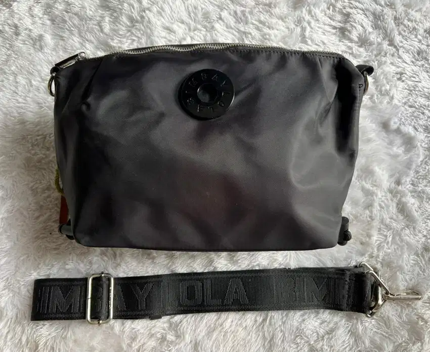 Sling bag anti air