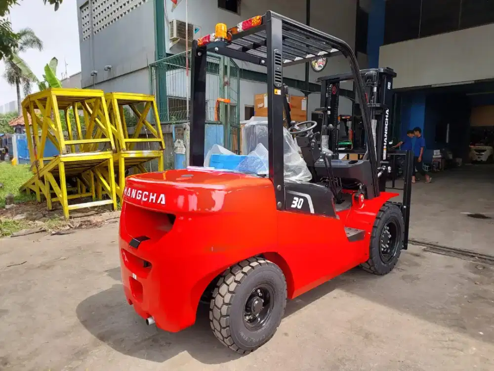 Forklif 3 ton bergaransi dan berkwalitas