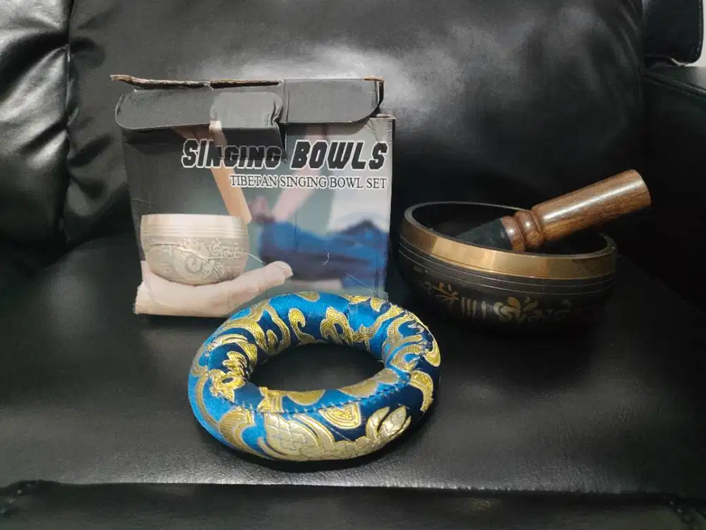 Tibetan singing bowls