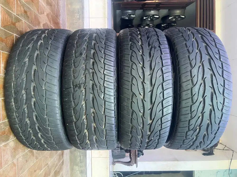 Ban Toyo Proxes st 2 255 45 r20 4pcs